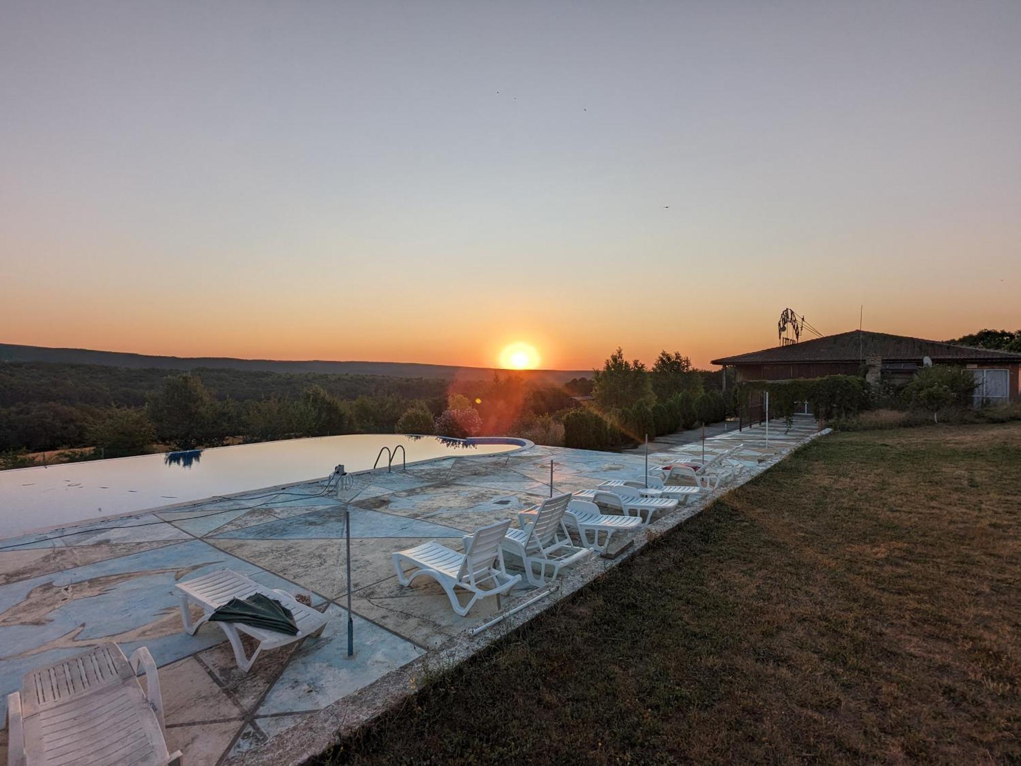 Villa Emine Баня Екстериор снимка